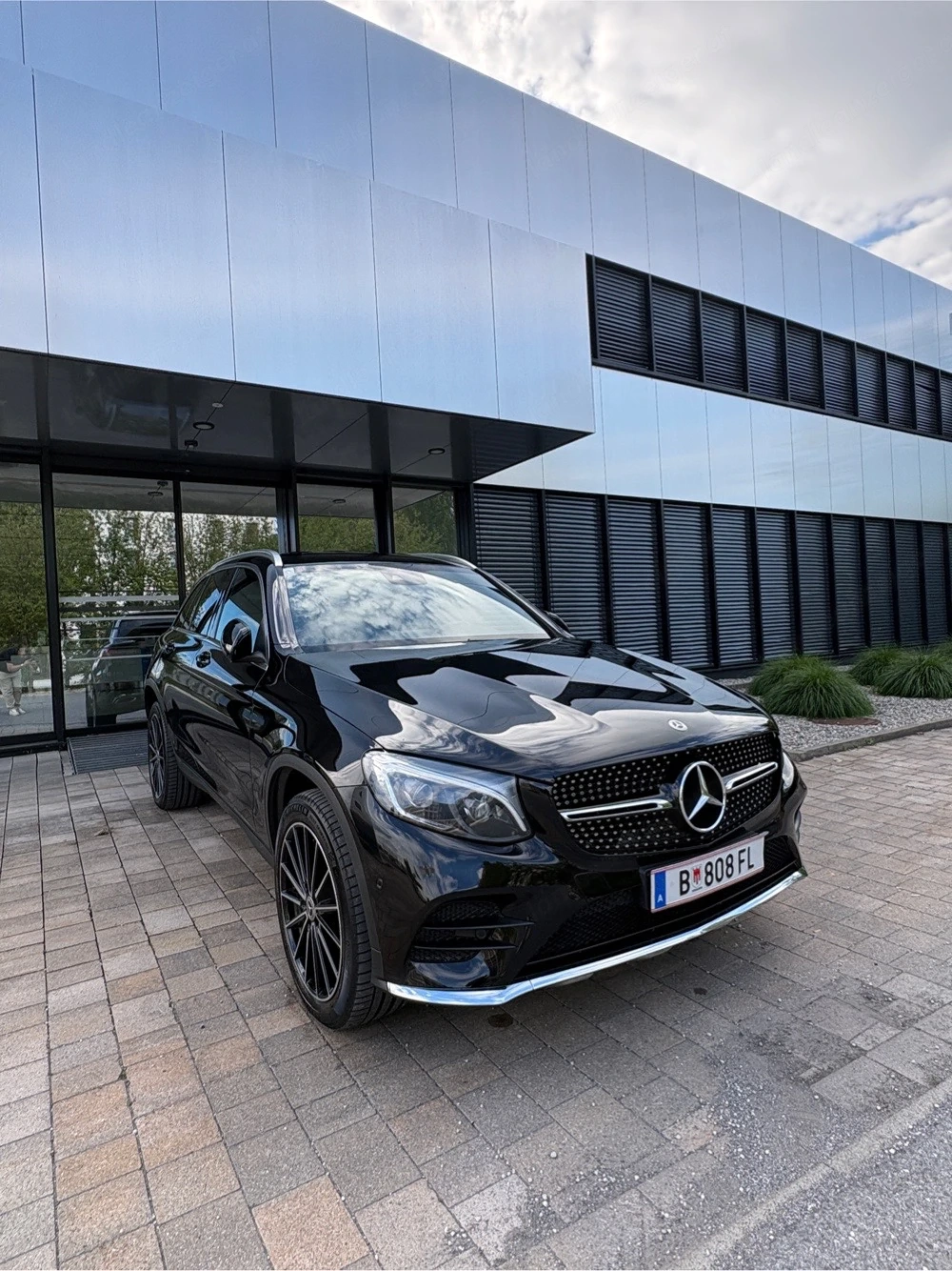 Mercedes-Benz GLC-Klasse 350e  AMG LINE Schwarz Schwarz 20" Felgen SUV 