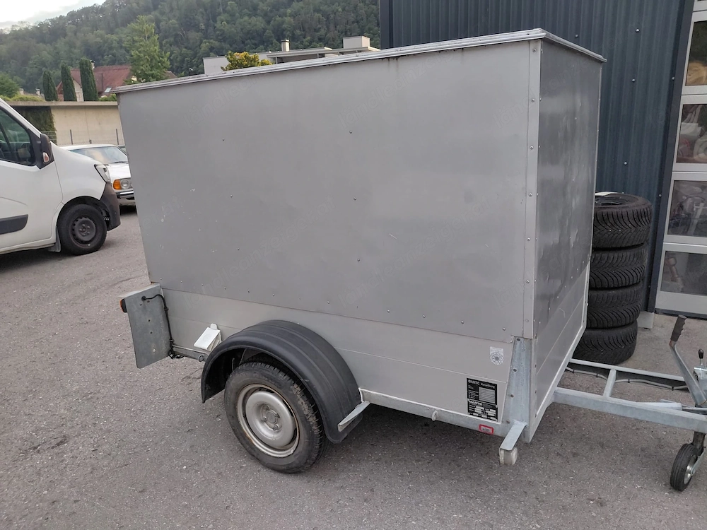 Anhänger geschlossen Aluminium Aufbau
