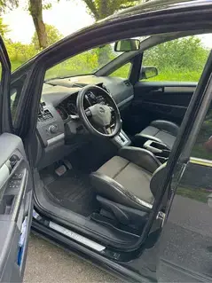 Opel Zafira B Cosmo 1.9 CDTI Automatik 150 PS 7Sitz