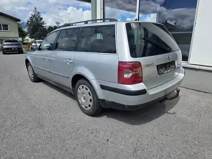 VW Passat Mit Pickerl (bis 10 2026 fahrbar) | Sitzheizung | Anhängerkupplung |