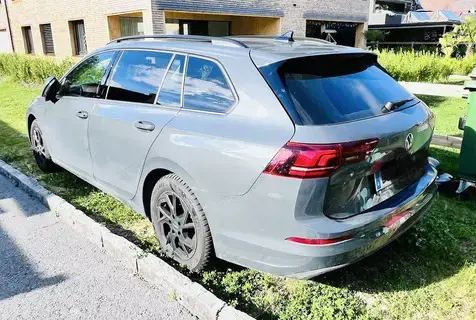 VW Golf Kombilimousine