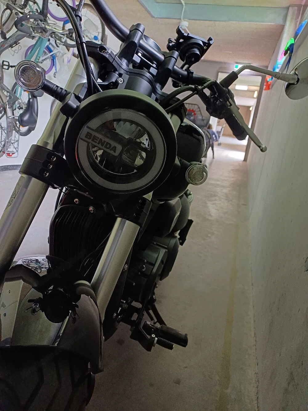 Benda 125 ccm 