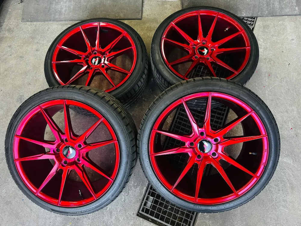 Japan Racing JR21 Blood Red 19 Zoll 5x120 BMW F-Serie Neuwertig mit Hankook Reifen