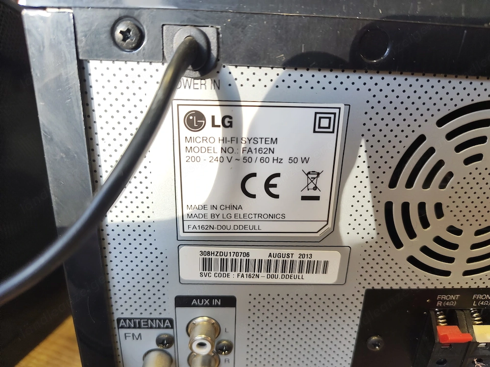 LG Micro HiFi System FA162N   160 Watt, CD, USB, Radio