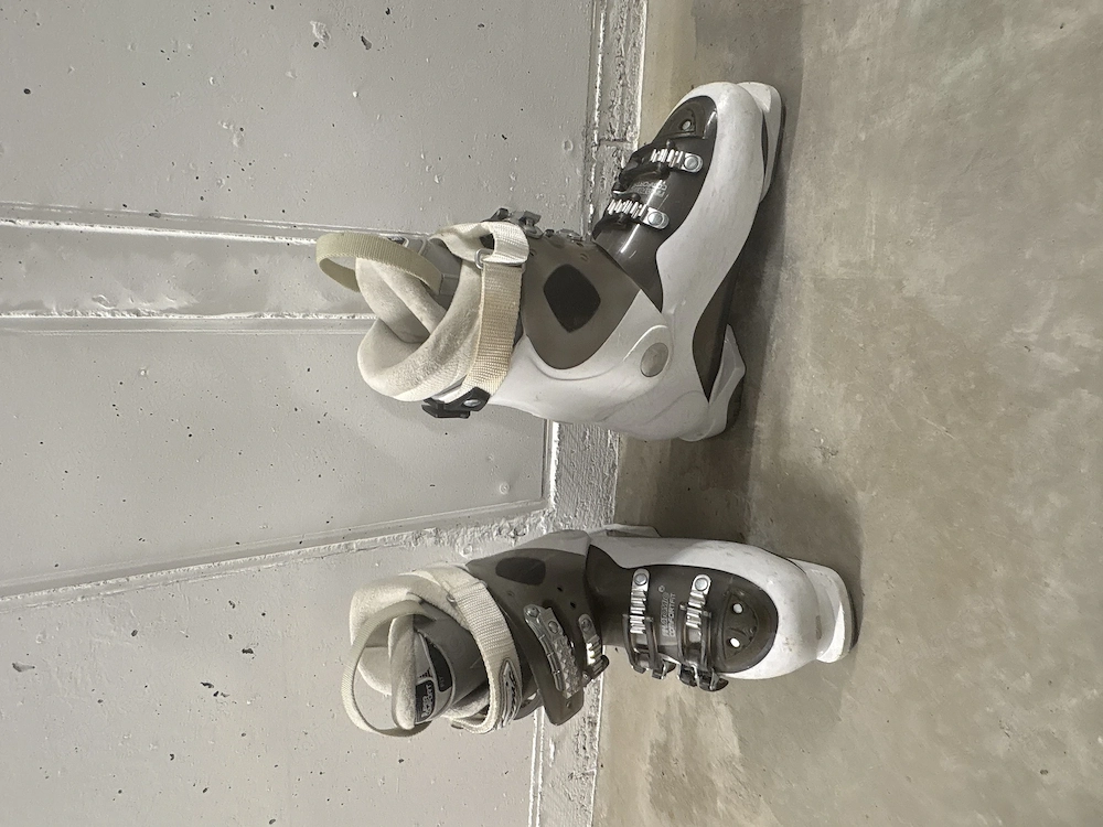 Atomic Skischuhe Damen