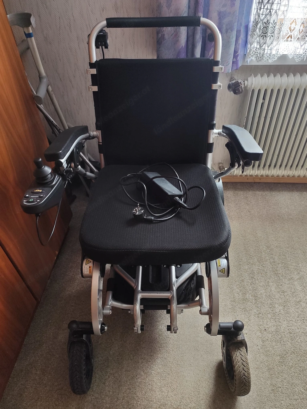 FreedomChair FDC A08L Elektro-Rollstuhl   3 Akkus   Pflegesteuerung   faltbar