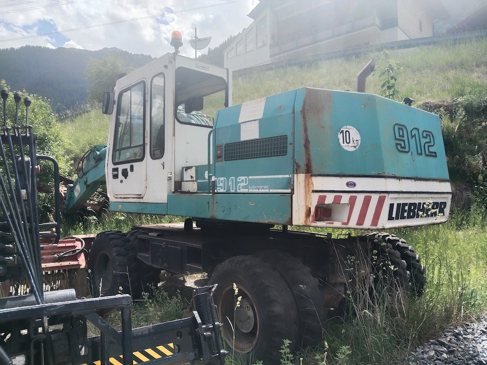 Liebherr 912 Litronic