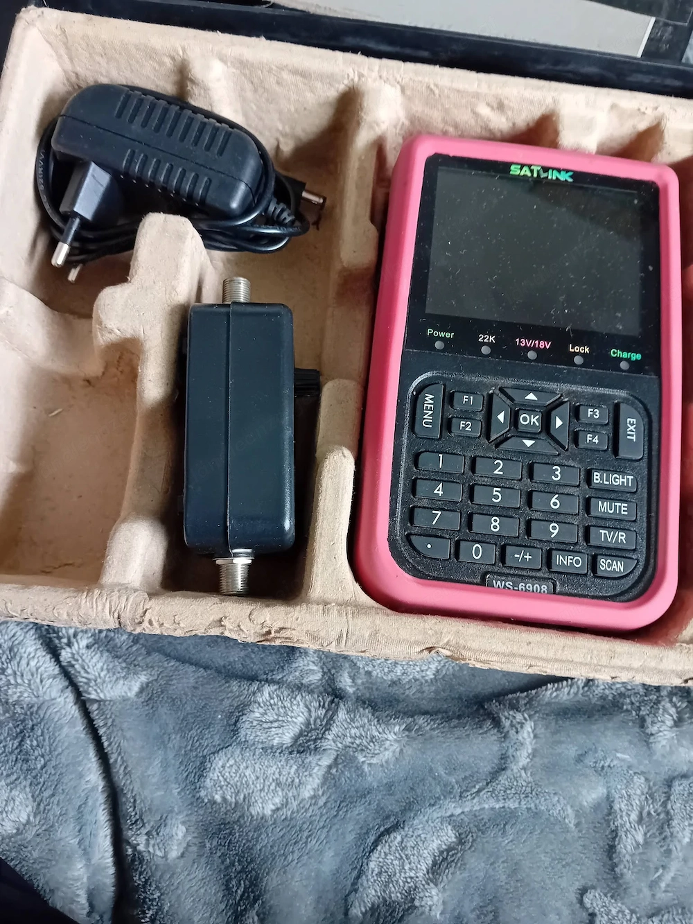 Satelittenfinder WS 6908