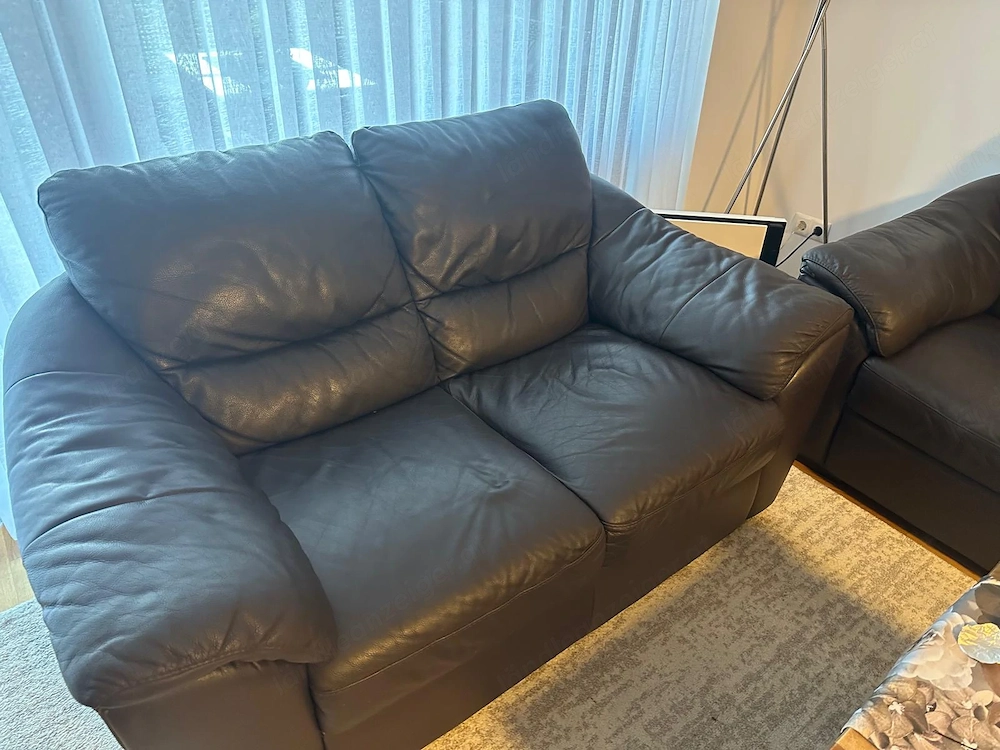 Sofas 3 Sessel und 2 Sessel und Hocker nur selbst Abholung 