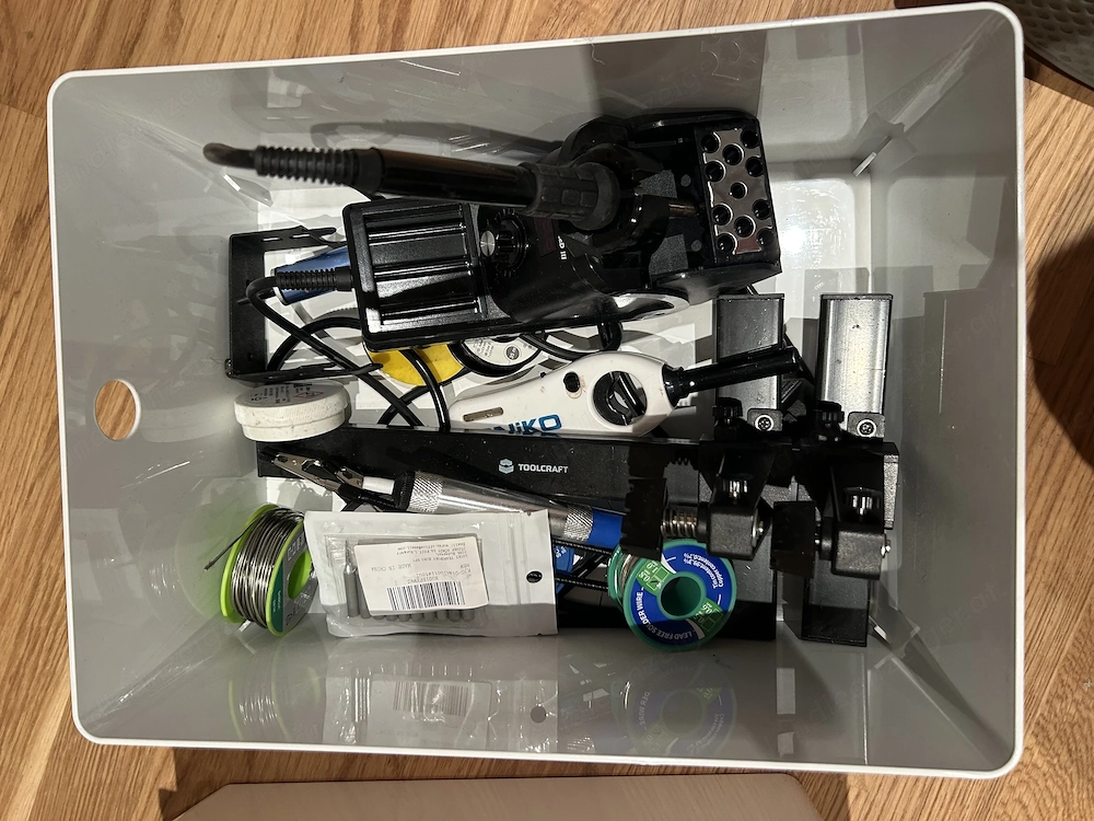 Elektronik, Arduino, Kabel, Stecker, Lötkolben, Batteriehalter, Klemmen uvm.