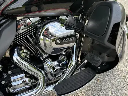 Harley Davidson Road Glide Ultra 103 CUI