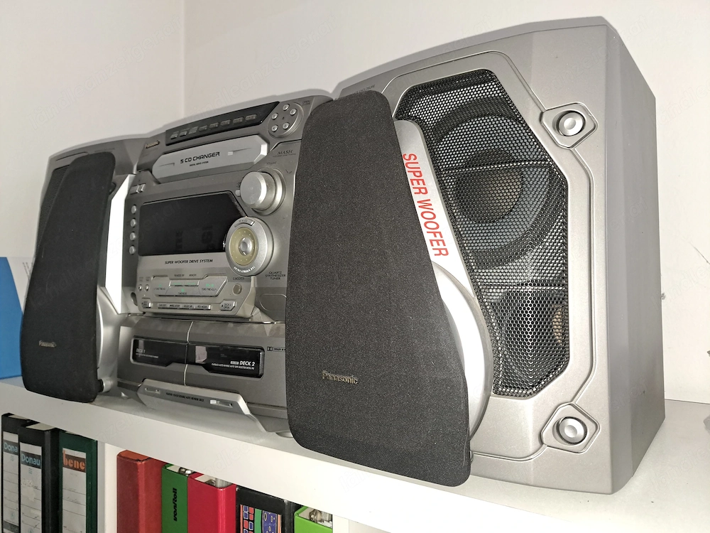 Panasonic, CD, Radio, Playback   Auto Reverse  Auto Tape Selector (Metal P8)
