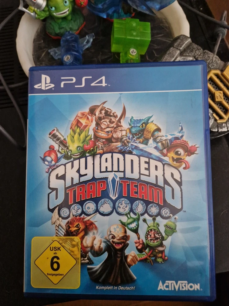 Skylanders Trap Team ps4 Starter set +spiel