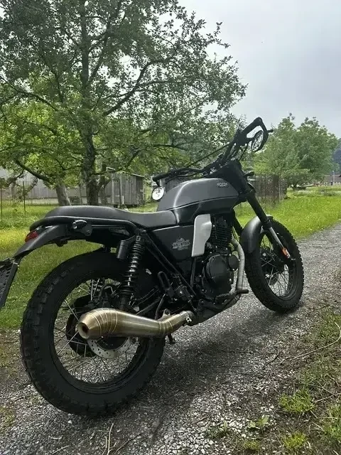 Brixton Glanville 250