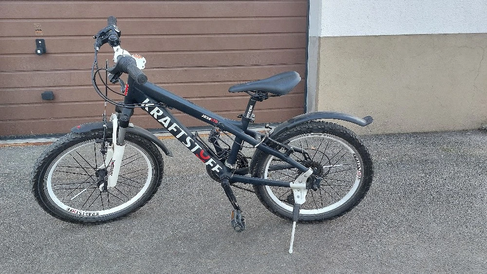 Kinderfahrrad  Kraftstoff
