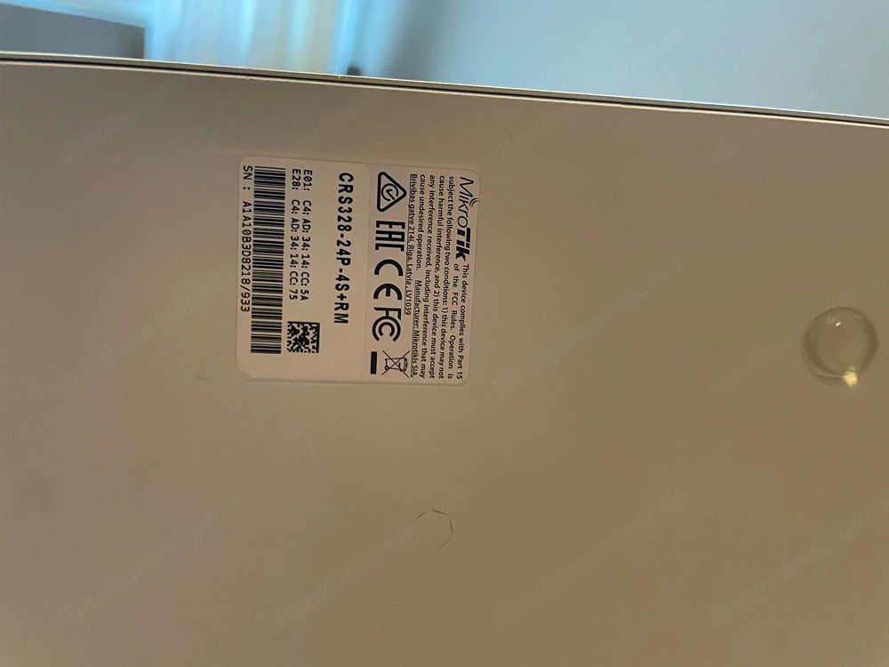 Mikrotik CRS328-24P-4S+ rm