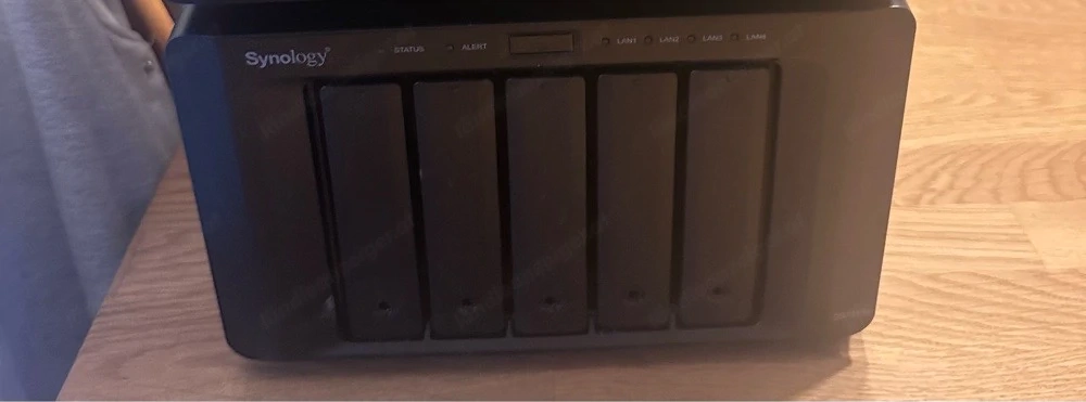 Synology 1515+