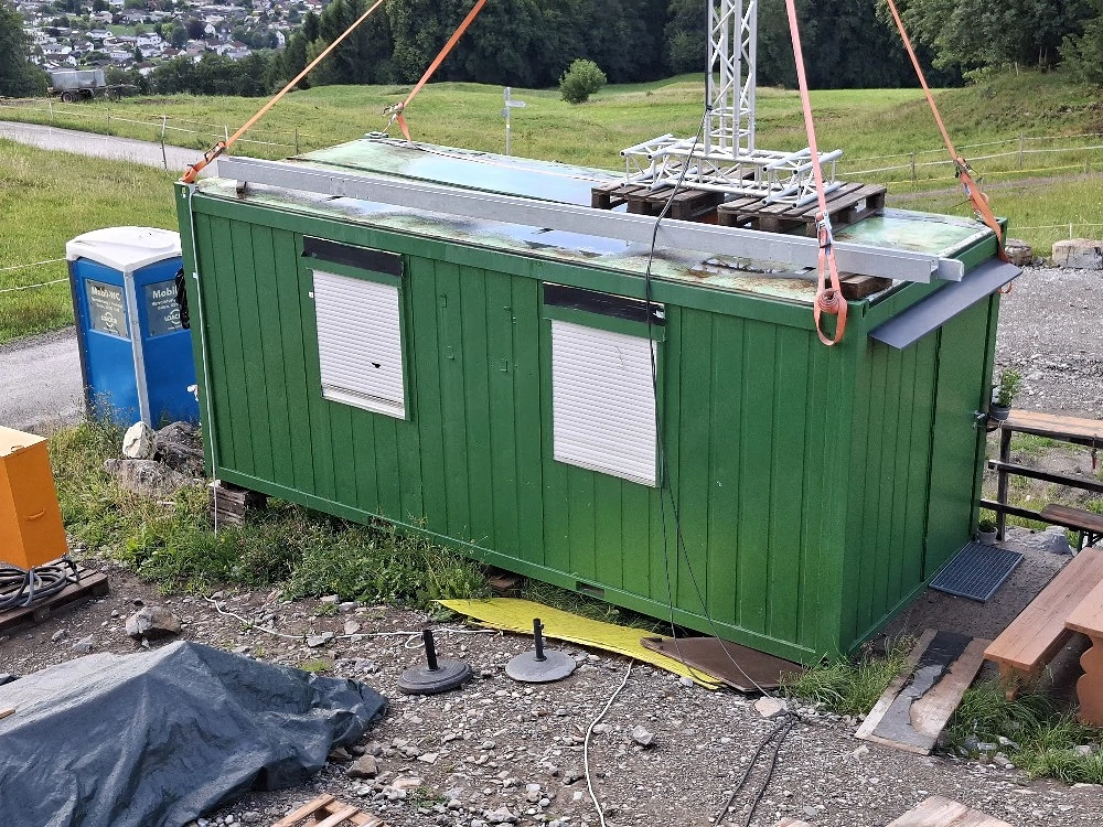 Baucontainer zu verkaufen