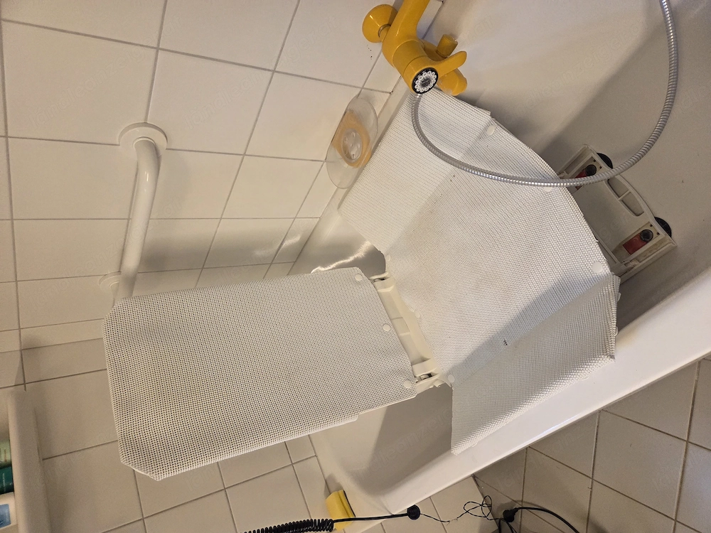 Badewannenlift für Pflege