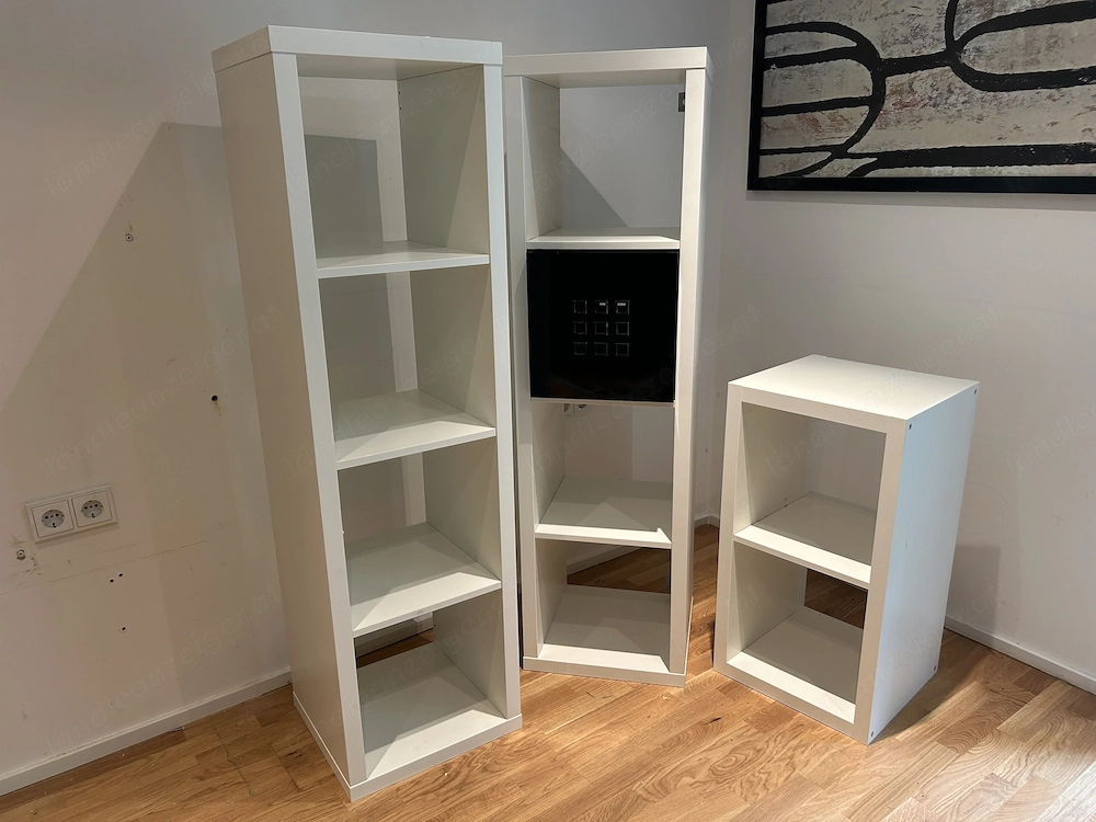 3 Ikea Kallax Regale, 2 x 4 Fächer und 1 x 2 Fächer