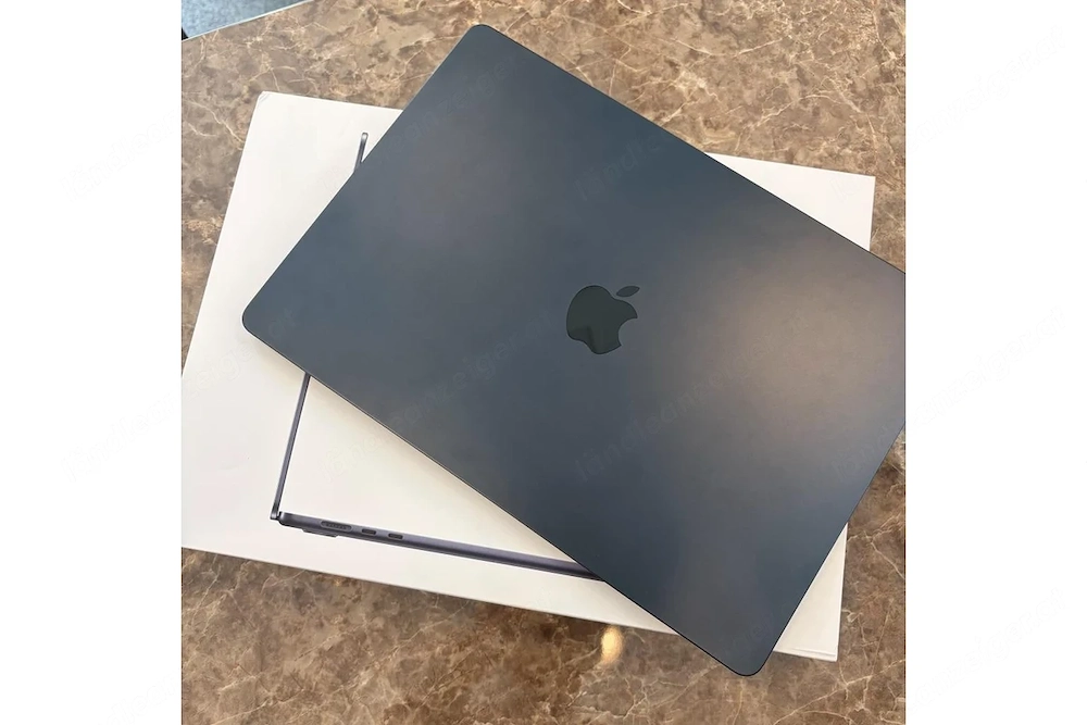 MacBook Air M2