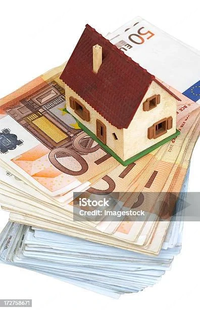 Wir bieten Kredite: und Investitionen mit unkomplizierten Konditionen