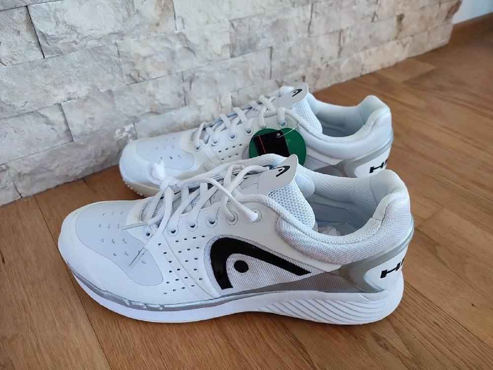 neue Turnschuhe Gr 44.5