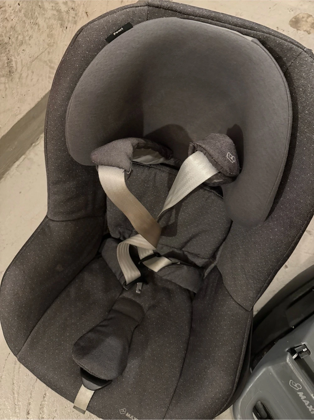 Maxi Cosi Pearl mit Isofix Station