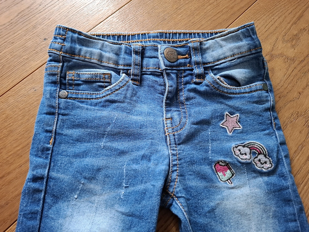 Mädchenjeans Gr. 110