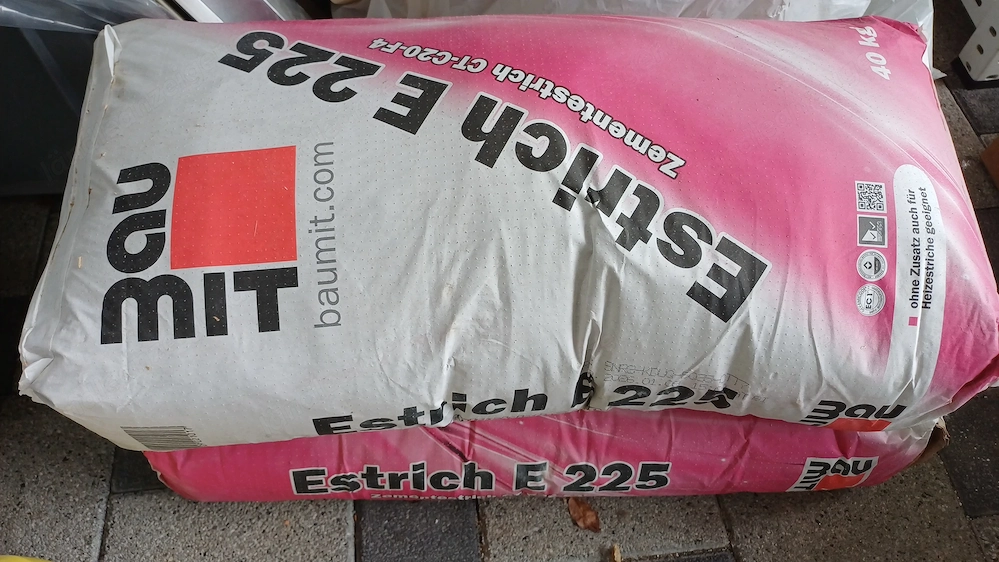 Estrich 225 zu verschenken