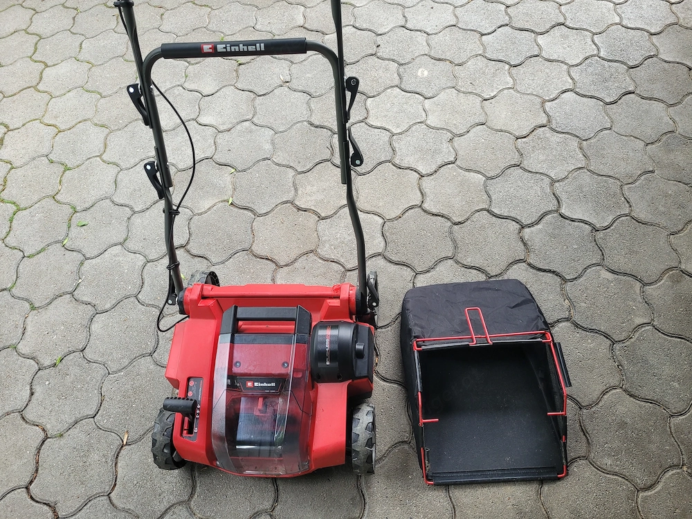 Einhell Rasenvertikutierer