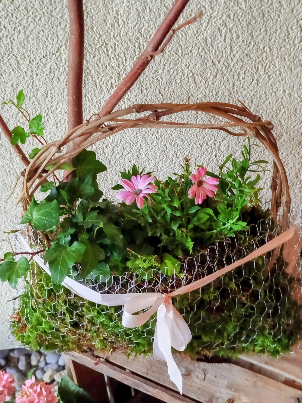 Deko Blumen Tasche aus Draht neu 