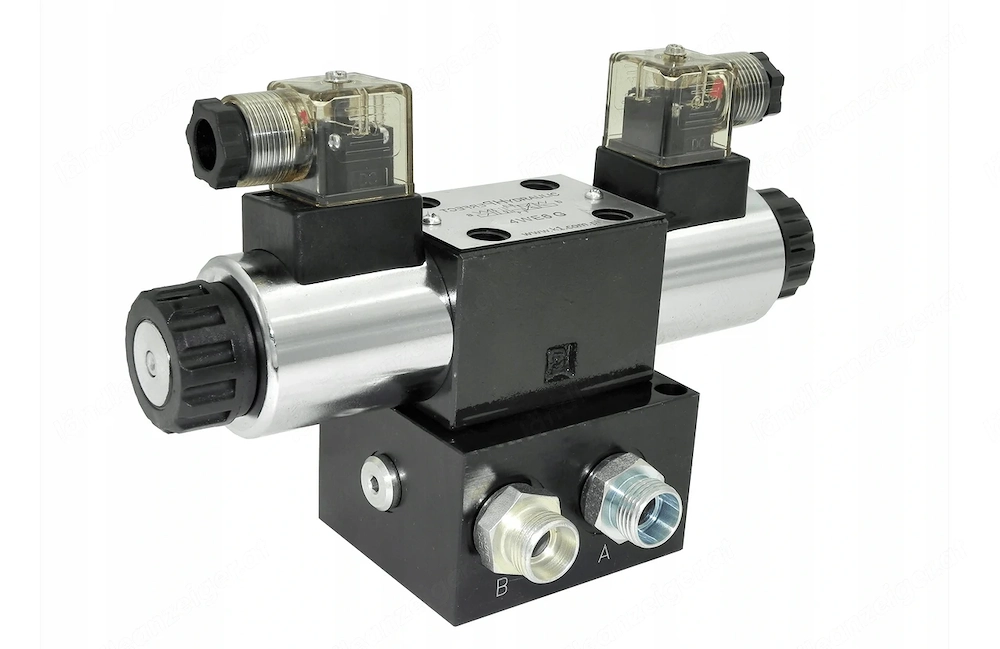Hydraulikventil Steuerventil 1 Sektion CETOP 03 NG6 60l min 12V mit Grundplatte