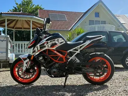 KTM Duke 390 | Baujahr 2019 | Erstbesitz | ca. 9.000 km |   3.500 VB