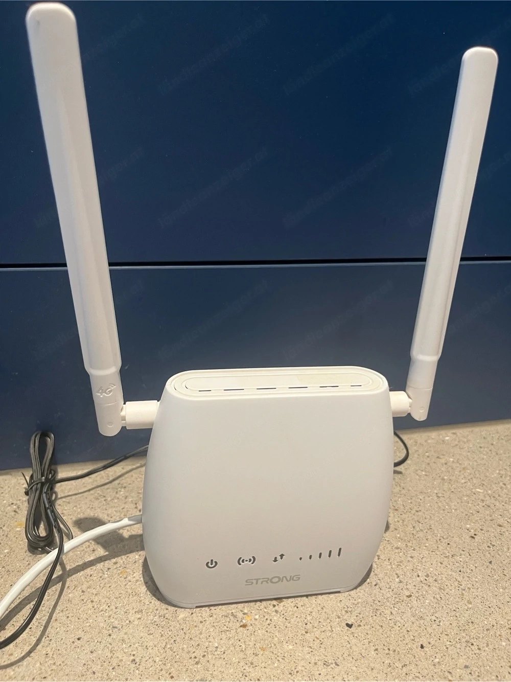Strong 4G Router 300M   SIM WLAN Router