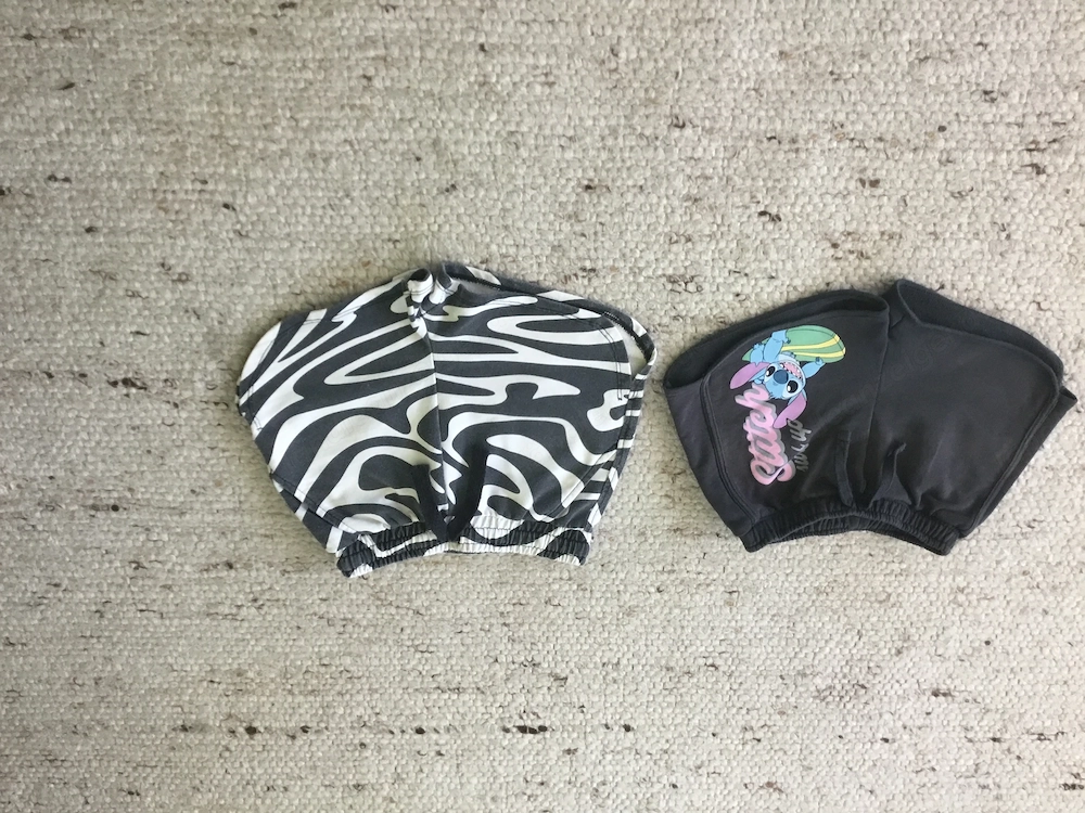 2 coole Mädchenshorts Gr. 134, 134 140 im Paket, wie neu
