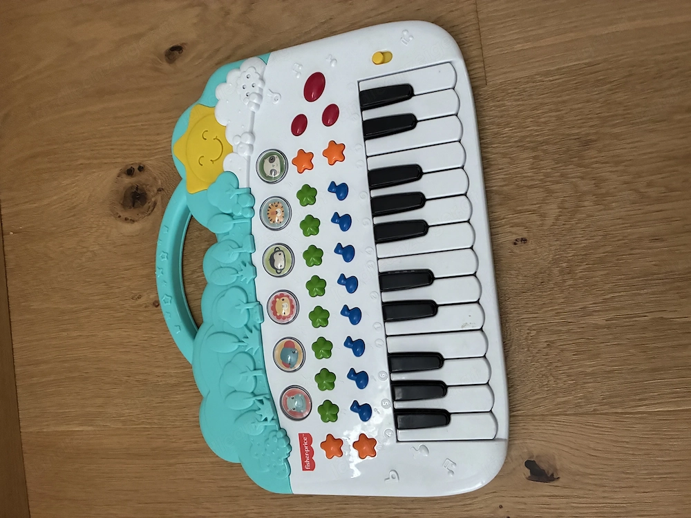 Babyklavier mit Melodien, Tasten, lustigen Geräuschen