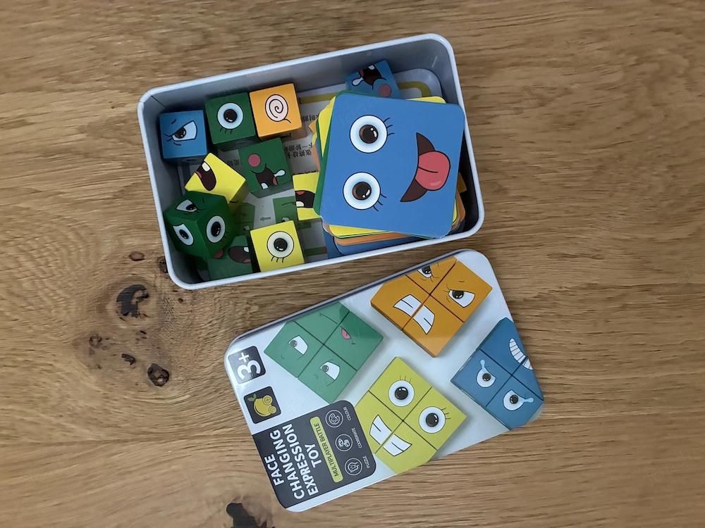 Holzwürfel-Puzzle