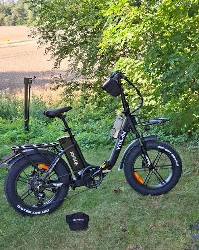 Electric bicycle with wide tires, foldable with low step-through frame, 750W, Vitilan U7 2.0