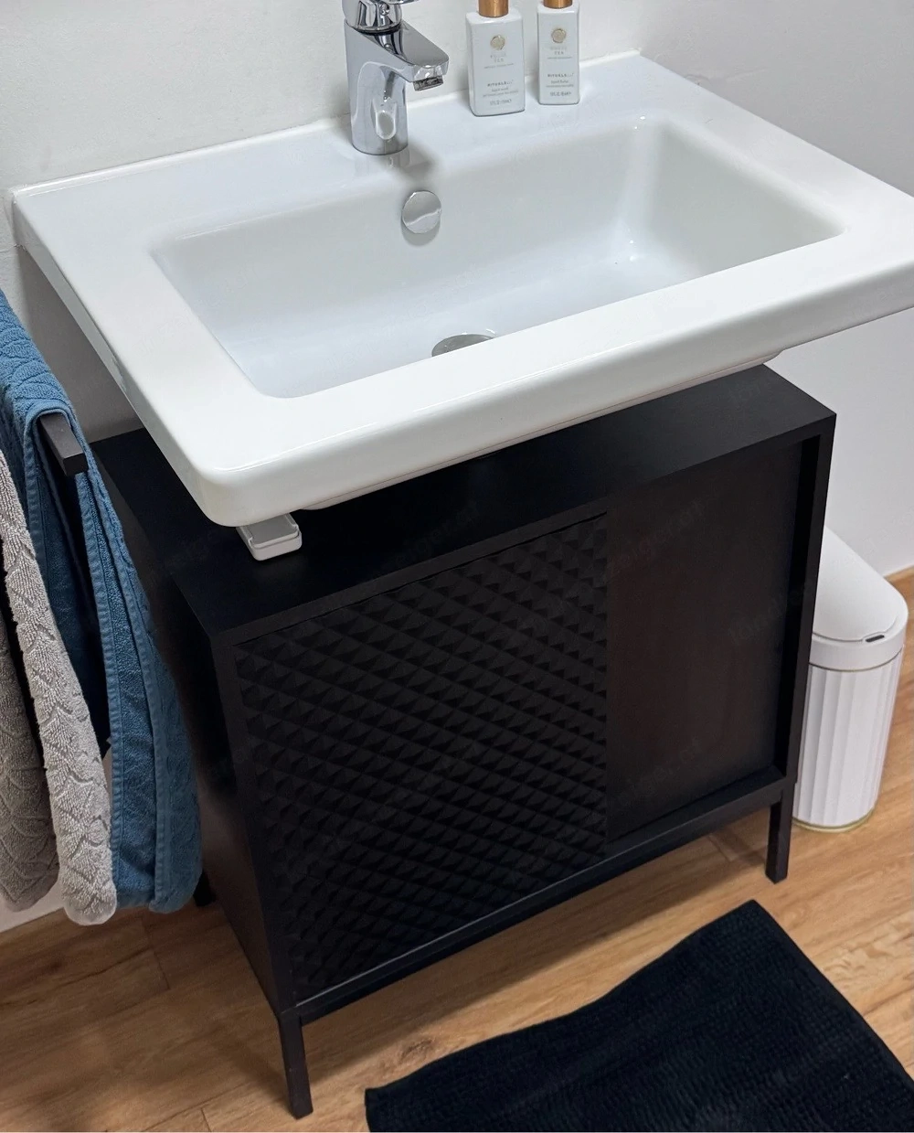 Badezimmermöbel