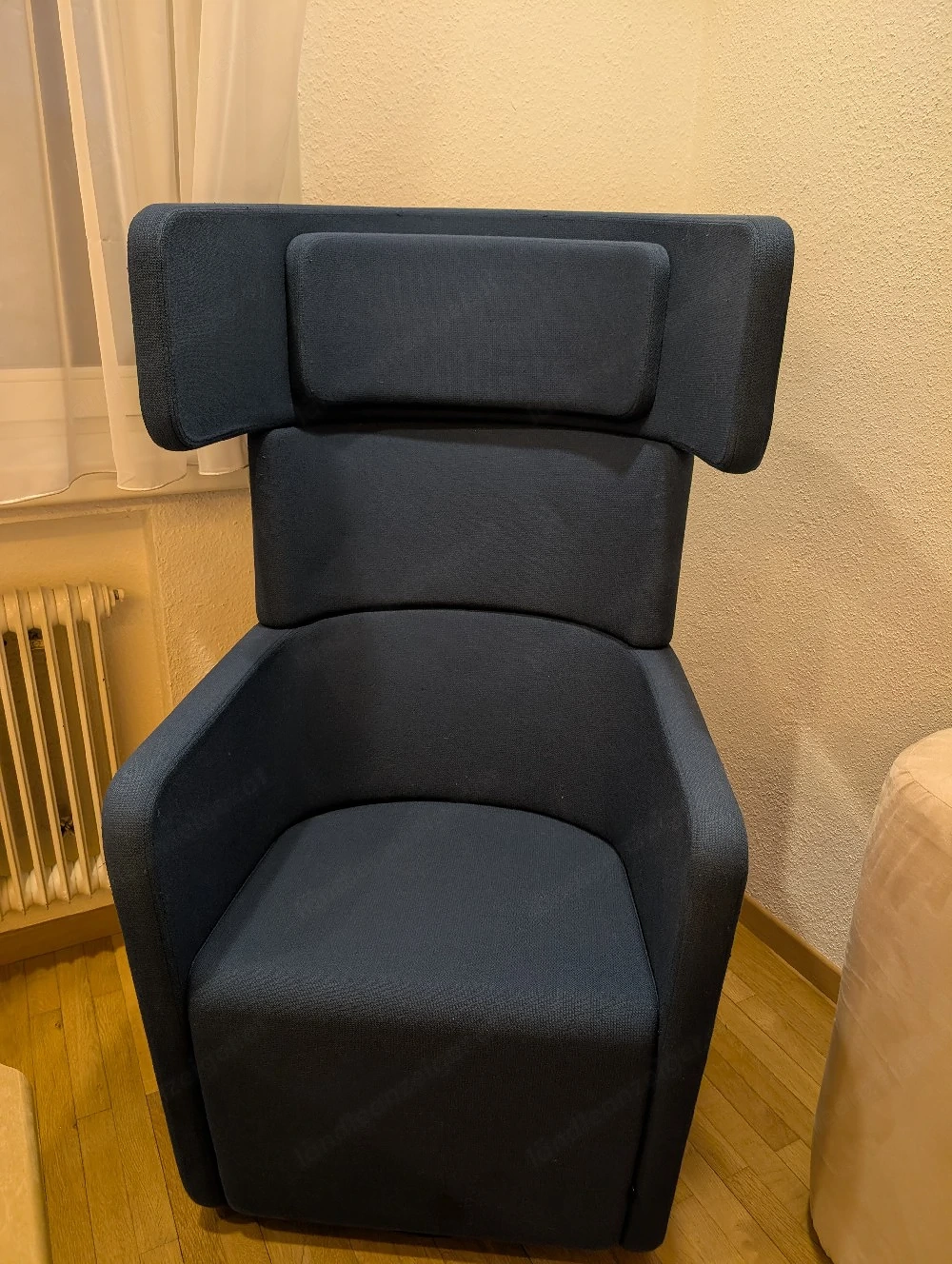 Moderner drehbarer Sessel