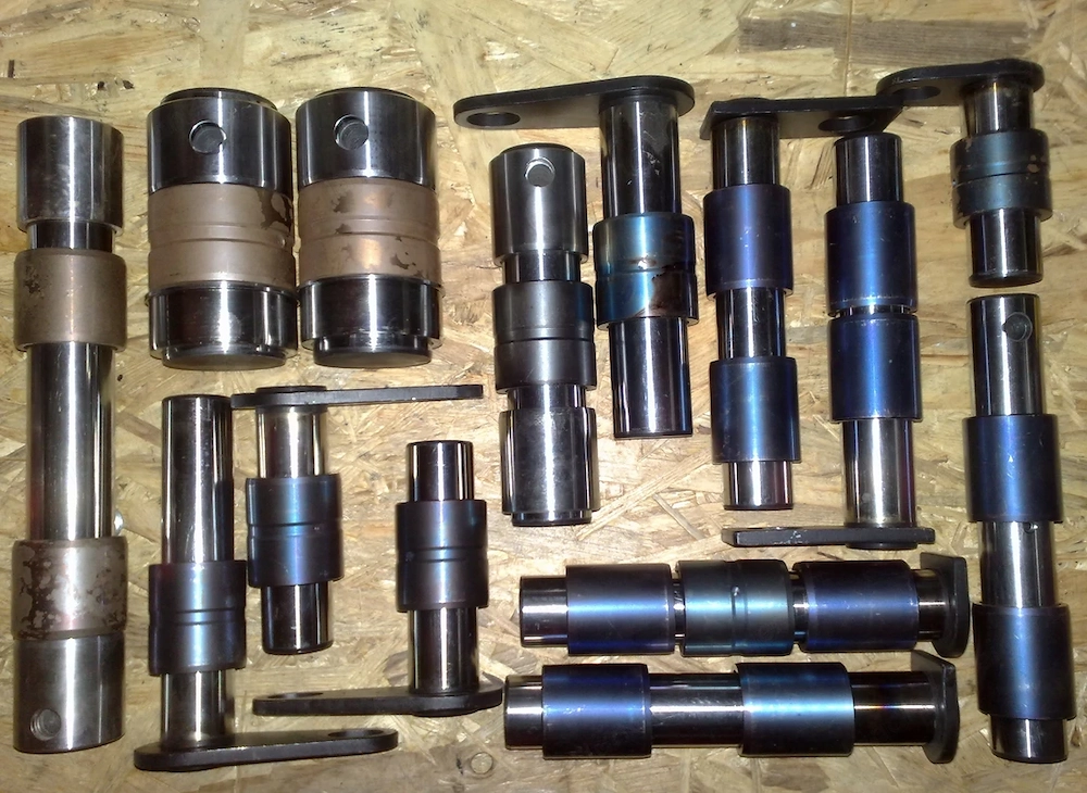 Artikel: PINS + BUSHINGS KUBOTA KX 015-4 KX 016-4 KX 018-4 KX 019-4 Boom repair kit Hochwertiger Art