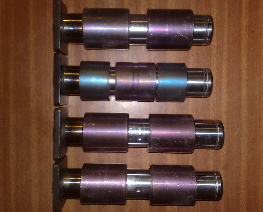 Artikel: PINS + BUSHINGS + CONNECTORS VOLVO EC 15 18 Repair kit bucket closing mechanism Hochwertige