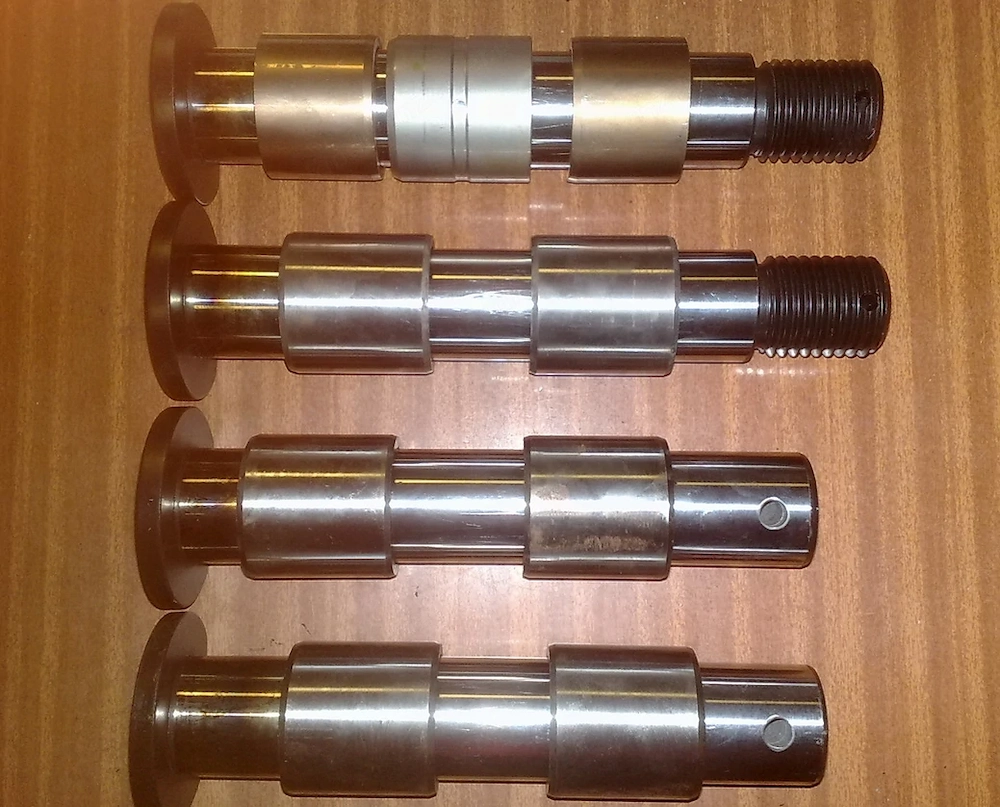 Artikel: PINS BUSHINGS WACKER NEUSON EZ28 EZ 28 BUCKET repair kit bucket locking mechanism Hochwerti