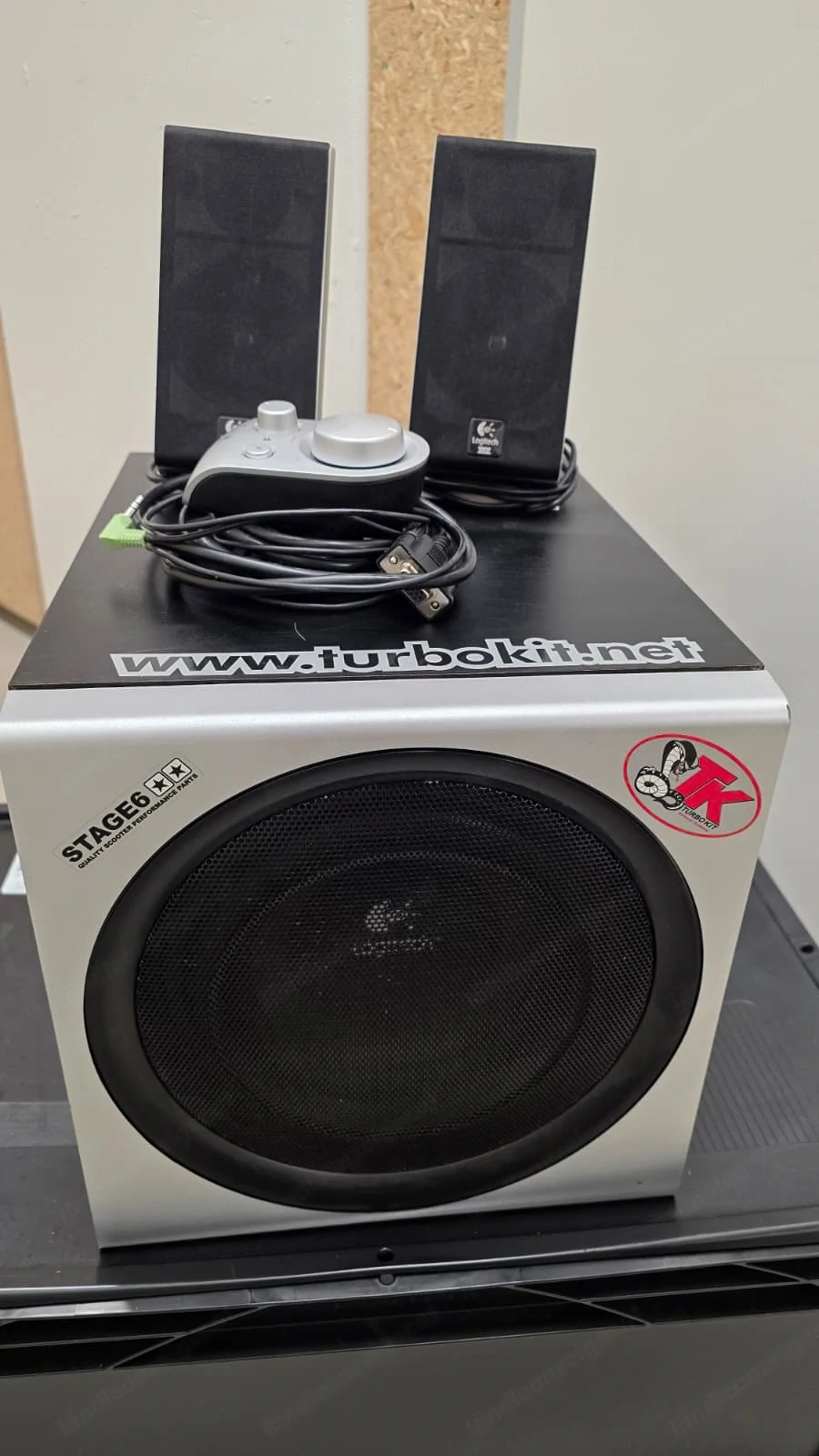 Logitech Z-2300   2.1 Soundsystem (THX Certified)