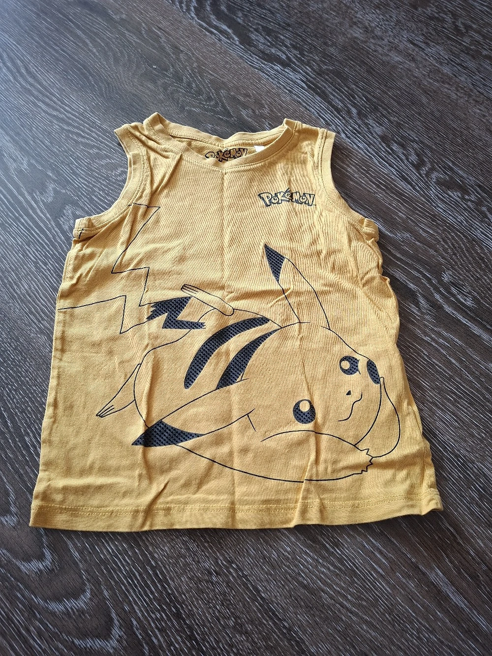 Hose und Shirt Pokemon Motiv