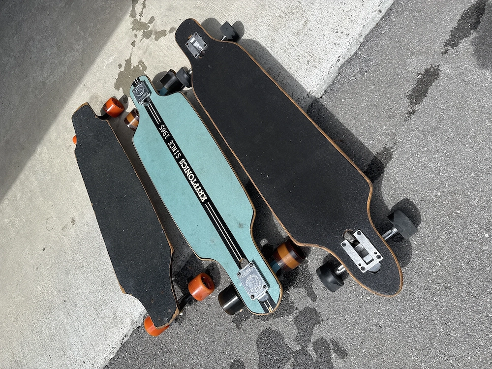Alle drei Longboards zum Preis von 100  