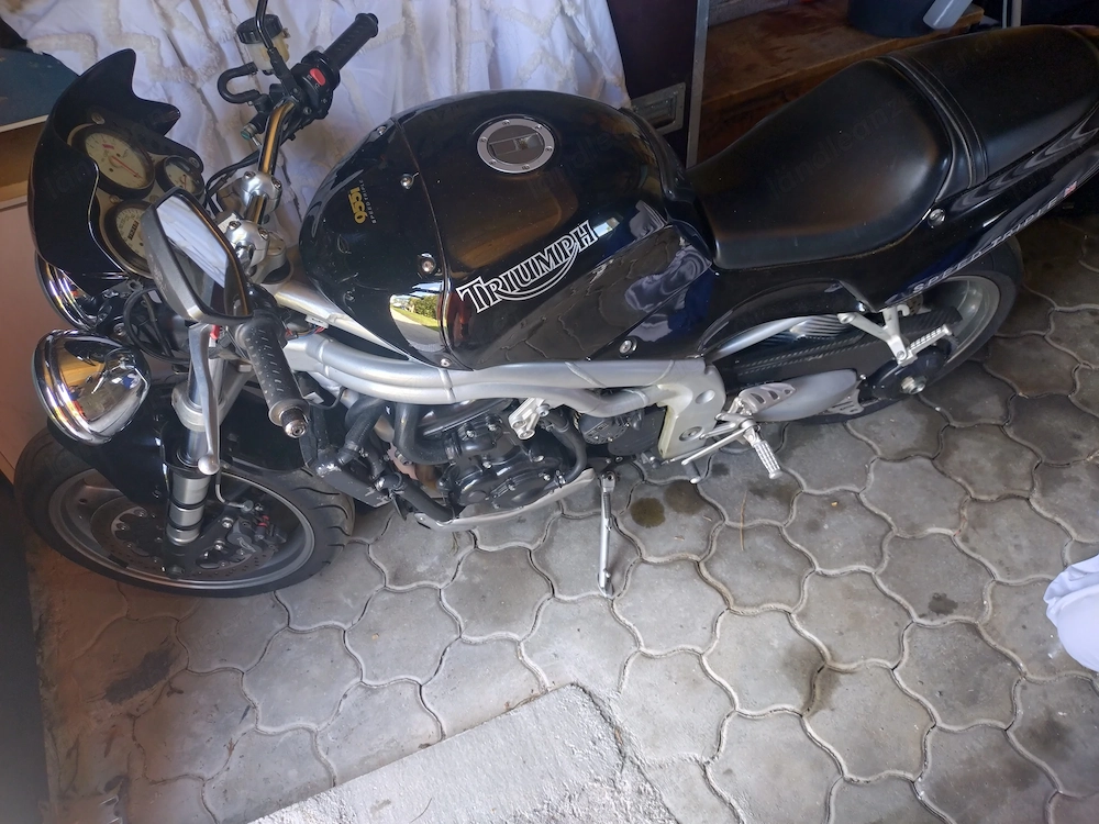 Triumph Speed Triple 955