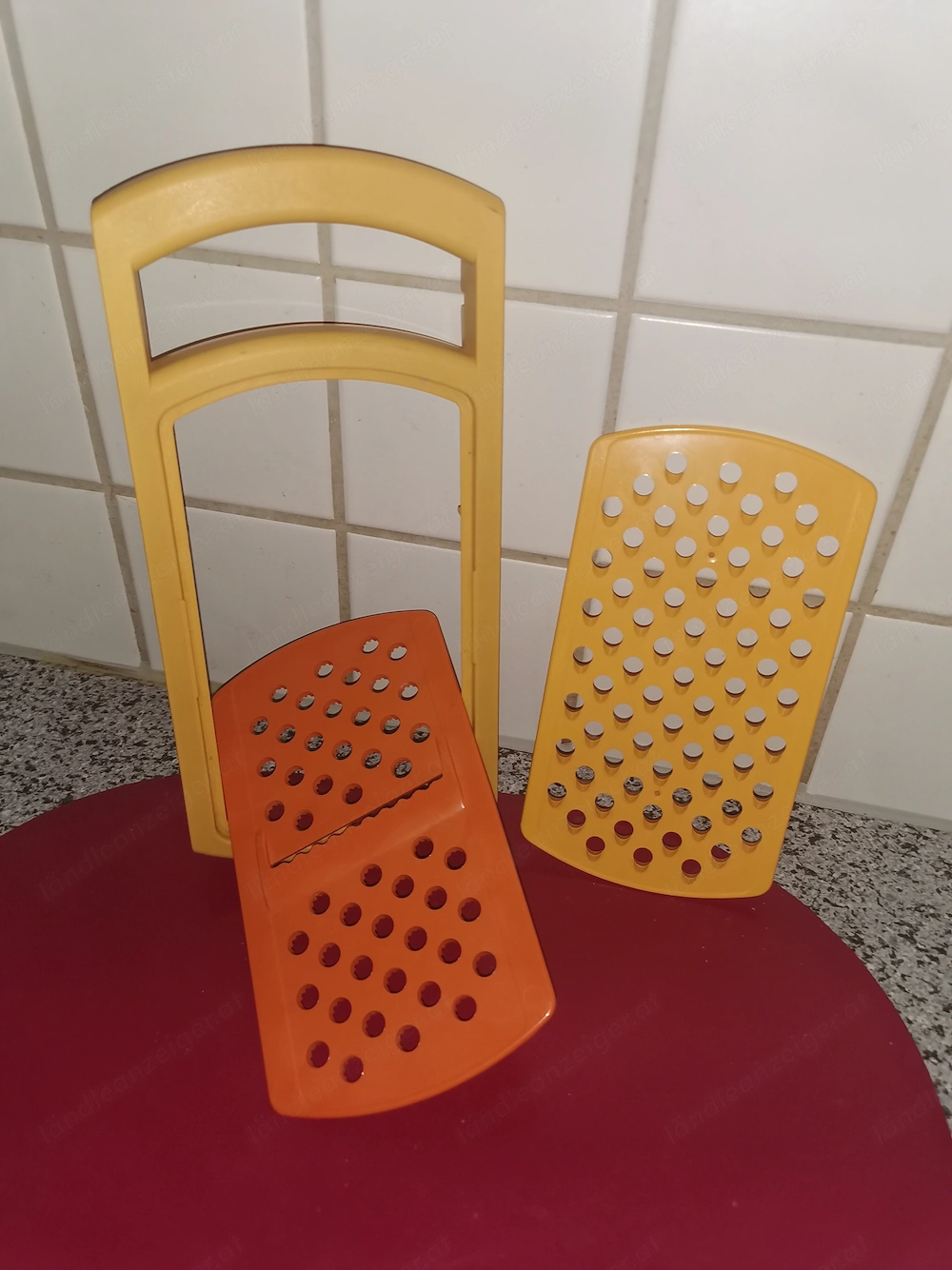 Reibe Tupperware Wechsel durch einklippen