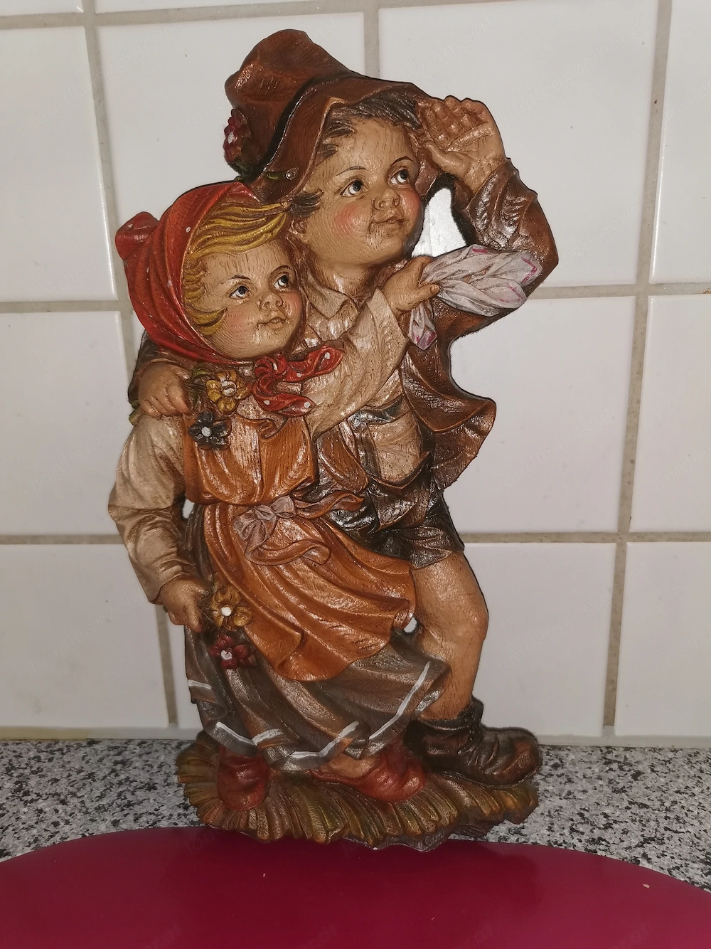Schnitzerei "Geschwisterpaar" Marke CH